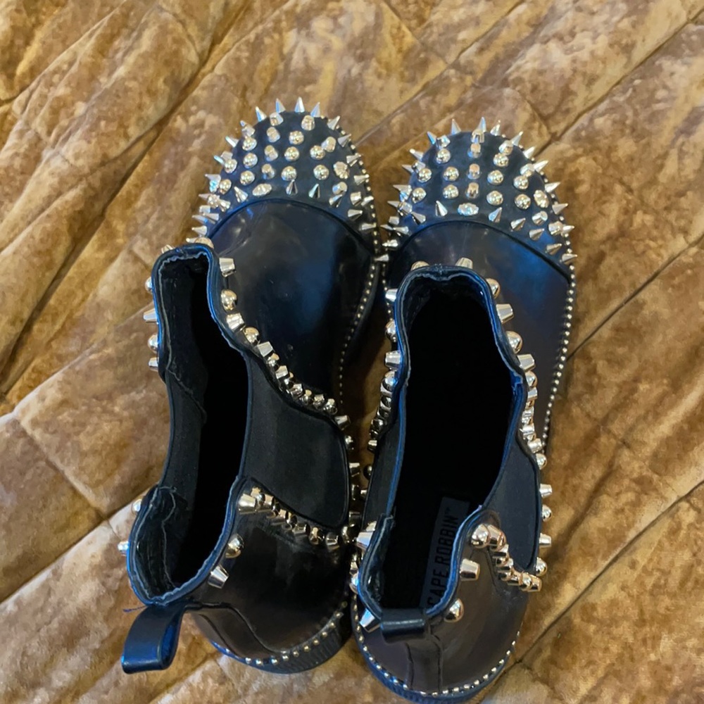 Size 10 new studded boots